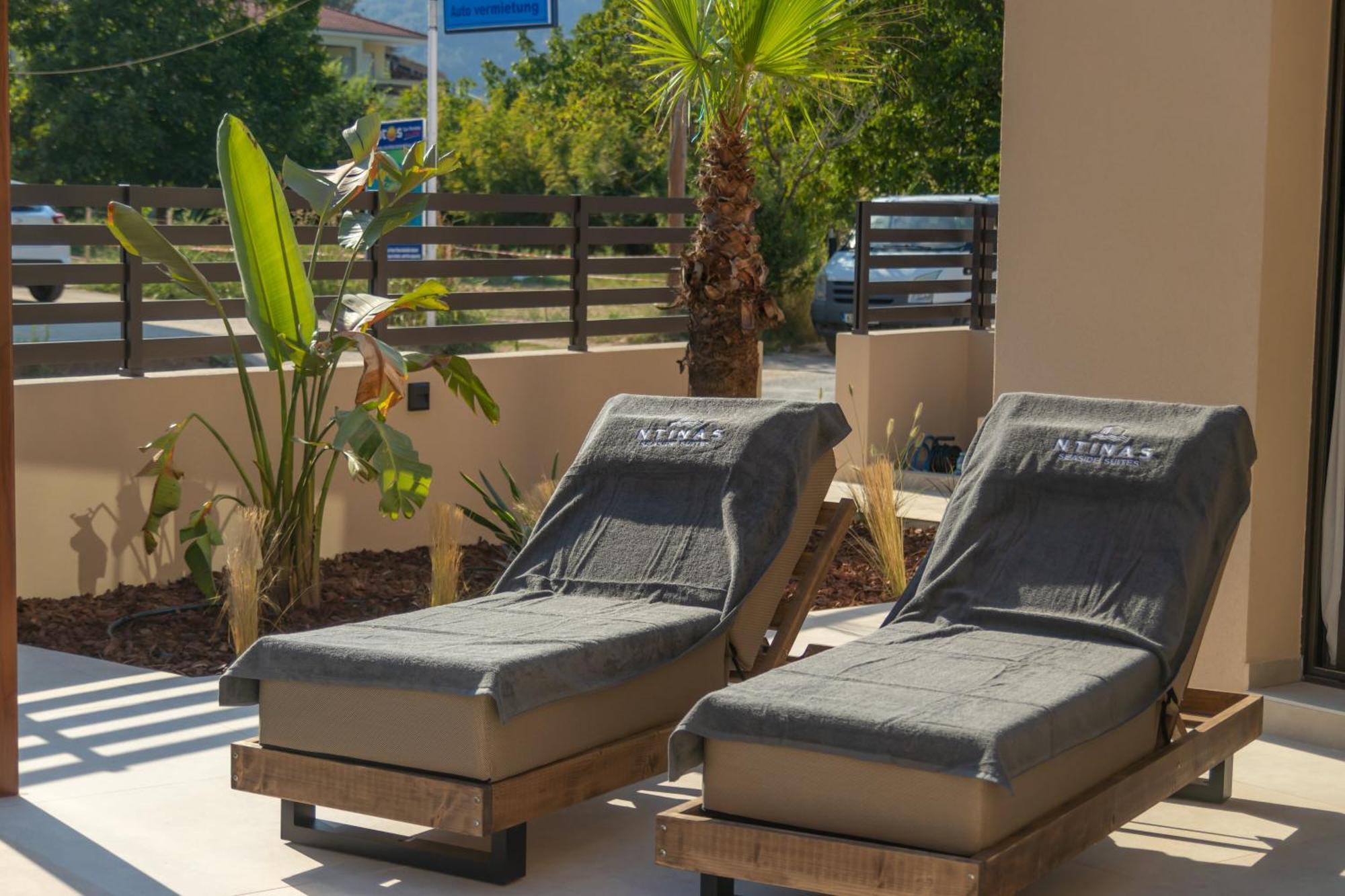 Ntinas Seaside Suites Скала Потамияс Екстериор снимка